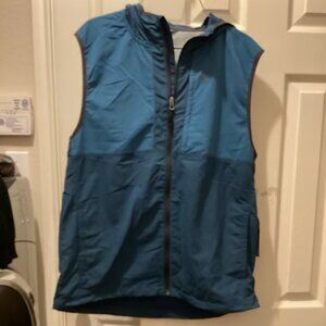 Men’s outdoor vest, medium